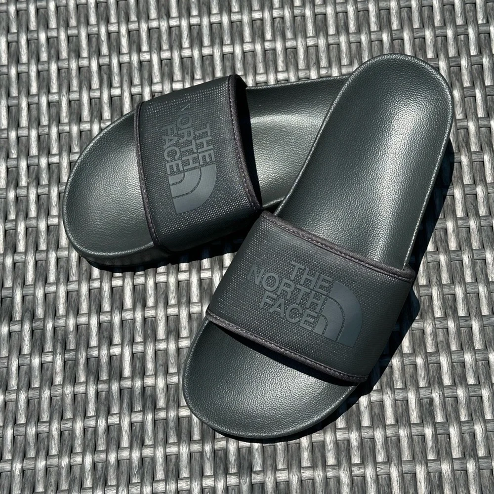 🌹THE NORTH FACE Grey/black  Men's Base Camp‎ Slides shoes NWOT